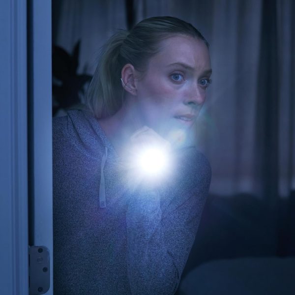 SABRE Stun Gun with LED Flashlight Personal Safety Device-6